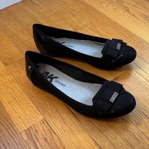 Anne Klein Black Flats with Bow Accent